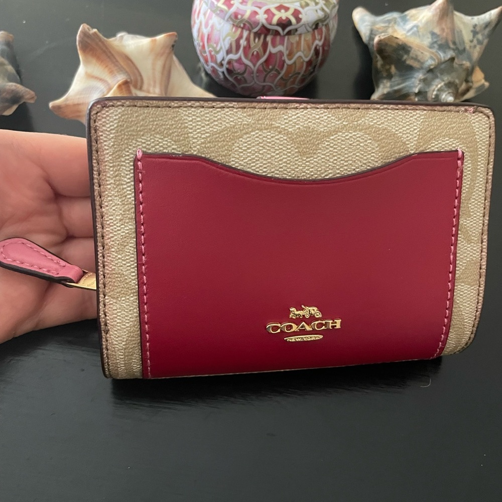 Valet COACH brand new never used